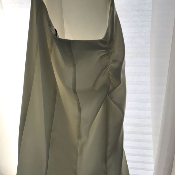 Faviana Candlelight Matte Satin Open Back Formal Dress Bridal Minimalist Size 4 - Picture 8 of 16